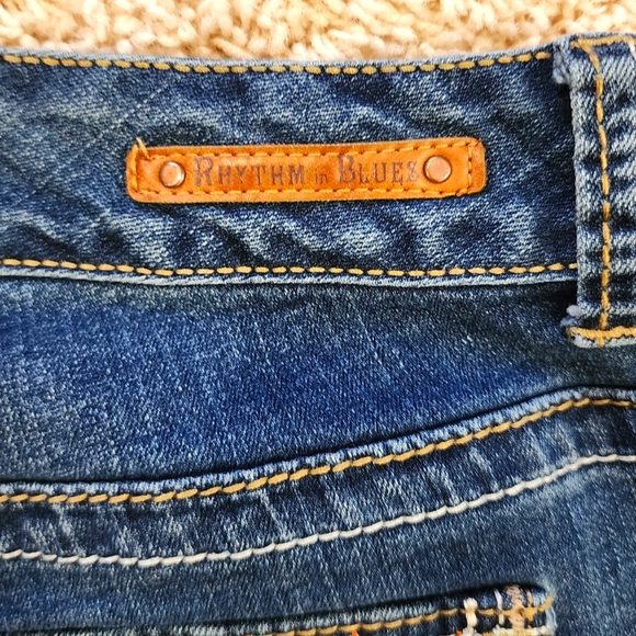 Rhythm in Blues Capri Jeans - Picture 3 of 8